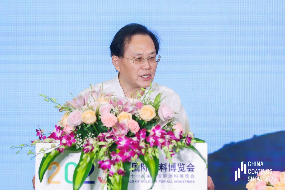 上海市工業(yè)經(jīng)濟聯(lián)合會黨委書記、會長管維鏞致辭