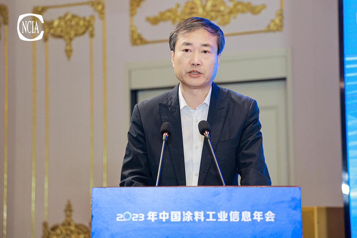 中國汽車維修協(xié)會會長張延華致辭
